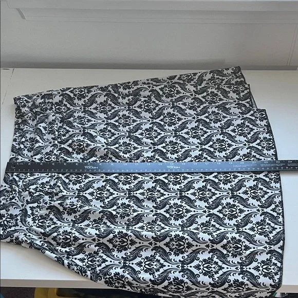 Soybu Black and White Damask Midi Skirt - Picture 4 of 7